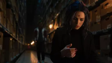 Boucles d’oreilles portées par Rachel Roth (Teagan Croft) comme on le voit dans Titans (saison 4)