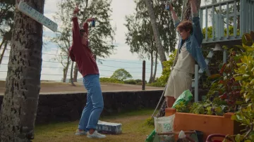 Pantalon bleu porté par Lahela 'Doogie' Kamealoha (Peyton Elizabeth Lee) vu dans Doogie Kamealoha, M.D. (S02E02)