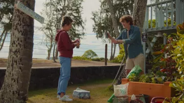 Chaussures de sport Nike portées par Lahela 'Doogie' Kamealoha (Peyton Elizabeth Lee) vues dans Doogie Kamealoha, M.D. (S02E02)