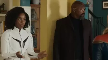 Costume en cuir noir et blanc porté par Monica Rambeau (Teyonah Parris) comme on le voit dans The Marvels