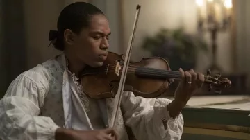 Violon utilisé par Joseph Bologne, chevalier de Saint-Georges (Kelvin Harrison Jr.) vu dans le film Chevalier