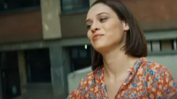 Red floral shirt worn by Sophie (Daniela Melchior) as seen in Assassin Club movie