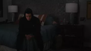 Adidas Originals Sweat à capuche noir porté par Will Smith (Jabari Banks) dans les tenues de la série télévisée Bel-Air (S02E09)