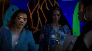 Crop top worn by Leila (Skye Townsend) as seen in Pretty Stoned