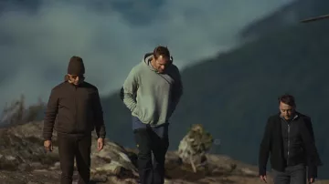 Fjällräven Pants in blue worn by Lukas Matsson (Alexander Skarsgård) as seen in Succession (S04E05)