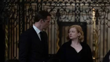 Pearls necklace worn by Shiv Roy (Sarah Snook) as seen in Succession (S04E09)