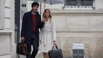 Leather bag worn by Anna Bowman (Alexa PenaVega) as seen in A Paris Proposal movie outfits