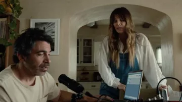 Denim overalls worn by Ava Bartlett (Kaley Cuoco) as seen in Based on a True Story (S01E02)