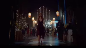 Vestido de Clary Fray (Katherine McNamara) en Cazadores de sombras (S03E22)