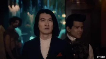 Chemise blanche portée par Hong (Chen Tang) comme on le voit dans la garde-robe de la série télévisée Warrior (saison 3)