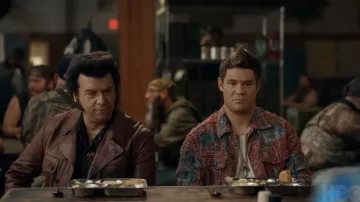 Chaqueta de cuero marrón usada por Jesse Gemstone (Danny McBride) como se ve en The Righteous Gemstones (Temporada 3)