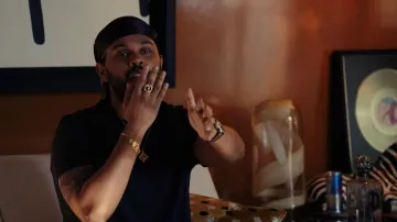 Bague en or portée par Tedros (The Weeknd) comme on le voit dans The Idol (saison 1 épisode 4)