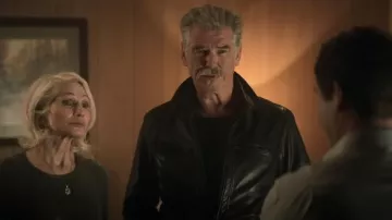 Gold necklace worn by Lilly McDermott (Ellen Barkin) as seen in The Out-Laws