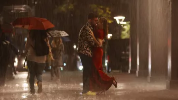 Heels shoes in red worn by Brooke Dubek (Heléne Yorke) as seen in The Other Two (S03E10)