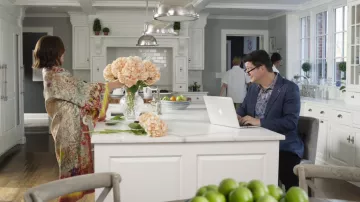 Printed Dressing Gown worn by Pat Dubek (Molly Shannon) as seen in The Other Two (S03E10)