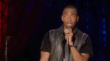 Veste zippée en cuir portée par Jay Pharoah dans Jay Pharoah: Can I Be Me?