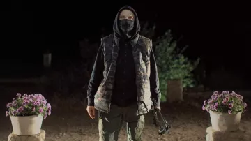 Gilet de camouflage porté par Perry (Travis Hammer) comme on le voit dans le film Fear the Night