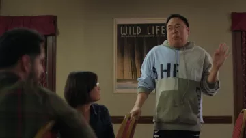 Helmut Lang Sudadera con capucha usada por Hugh (Nico Santos) como se ve en la película Happiness for Beginners