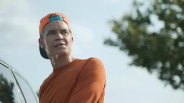 Nike Orange T-shirt worn by Derek (Timothy Olyphant) as seen in Full Circle (S01E01)