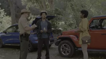 Louis Vuitton Bolso usado por Lisa (Antoinette Robertson) como se ve en The Blackening