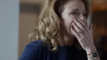 Gold watch worn by Lesley Mardenborough (Geri Halliwell) as seen in Gran Turismo