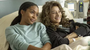 Turquoise sweater worn by Jane (Yara Shahidi) as seen in Sitting in Bars with Cake movie