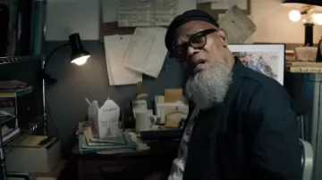 Lunettes noires portées par Gordon (Samuel L. Jackson) comme on le voit dans The Kill Room