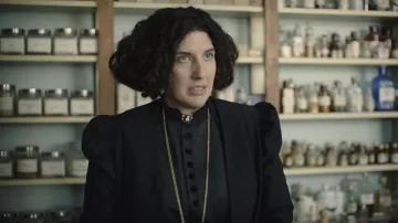 Collar de gargantilla usado por Temperance (Whitney Call) en Go West