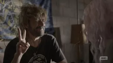 Camiseta de Vintage Motors 1976 usada por Negan (Jeffrey Dean Morgan) en The Walking Dead (S10E22)