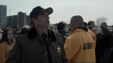 Gorra de sombrero Scheriff usada por el sheriff Newlon (Patrick Dempsey) como se ve en la película de Acción de Gracias