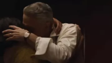 Montre en or portée par Enzo Ferrari (Adam Driver) telle qu’on la voit dans la garde-robe des films Ferrari