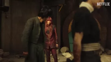 Costume en bordeaux porté par Kurama (Jun Shison) tel qu’on le voit dans la série télévisée Yu Yu Hakusho (Saison 1)