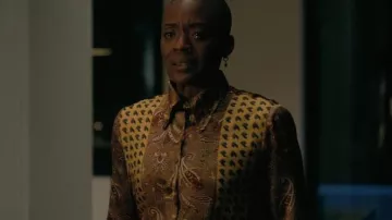 Golden Shirt of Victorine LaFourcade (T'Nia Miller) in The Fall of the House of Usher (S01E05)