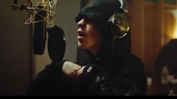 Kanoe's CHAMPION SWEATSHIRT in Kanoe - TAFF SILVER (Official Music Video)