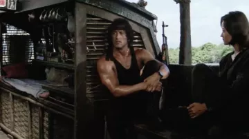 Reloj táctico negro usado por Rambo (Sylvester Stallone) en los atuendos de la película Rambo: First Blood Part II