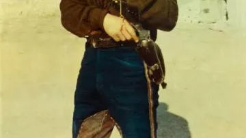 Pantalones azules usados por El Indio en La película, por unos dólares más 1965 usados por El Indio Gian Maria Volonté en Por unos dólares más