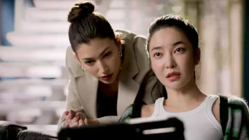 Chaqueta usada por Camila (Úrsula Corberó) como se ve en la película Lift