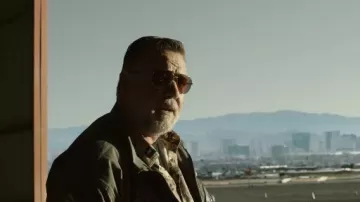 Gafas de sol usadas por Reaper (Russell Crowe) como se ve en los atuendos de la película Land of Bad
