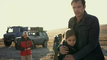 Jacket worn by Magnus Taylor (James D'Arcy) as seen in Constellation TV series outfits (S01E02)