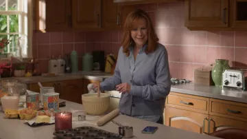 Cardigan worn by Ruth Conway (Catherine O'Hara) as seen in Argylle movie outfits