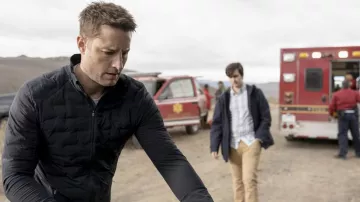 Veste matelassée zippée portée par Colter Shaw (Justin Hartley) comme on le voit dans Tracker (S01E01)