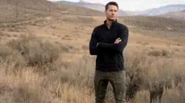 Pantalon tactique vert olive porté par Colter Shaw (Justin Hartley) comme on le voit dans Tracker (saison 1)