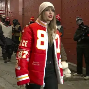 "87", Kelce's jersey number coat with custom design by Kristin Juszczyk worn by Taylor Swift for Dolphins vs. Chiefs MLF match