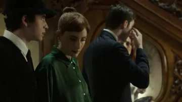 Chemise verte portée par Claudia (Emilia Lazo) comme on le voit dans Through My Window 3 : Looking at You