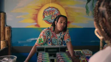 Chemise imprimée portée par William (Pharaoh Singleton) comme on le voit dans The Vince Staples Show (S01E04)