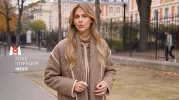 The plaid coat worn by Ophélie Meunier in the show Zone interdite on November 12, 2023