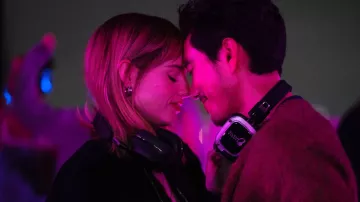 Silent Event Headset used by Justin H. Min in The Greatest Hits movie