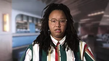 Chemise rayée portée par Amanda Turner dans la série télévisée Top Chef (saison 21)