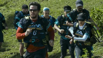 Sunglasses worn by Michael (Mark Wahlberg) as seen in Arthur the King movie outfits