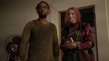 Suéter verde usado por Bobby (RZA) como se ve en la película Problemista